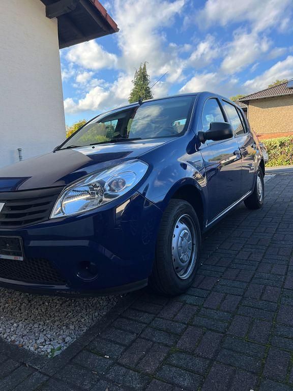Gebraucht Dacia Sandero 75 PS (55 kW) 2009 Blau Limousine