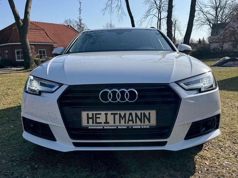 Gebraucht Audi A4 Sport 150 PS (110 kW) 2018 Gletscherweiß metallic Kombi