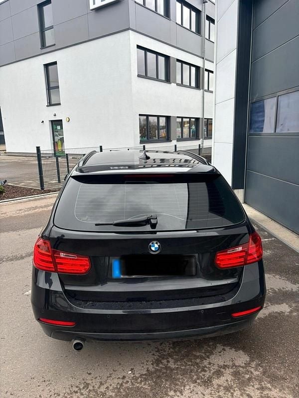 Gebraucht BMW 320 184 PS (135 kW) 2015 Schwarz Kombi