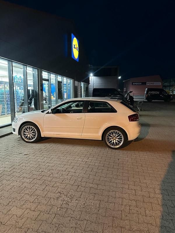 Gebraucht Audi A3 125 PS (91 kW) 2008 Weiß Kleinwagen