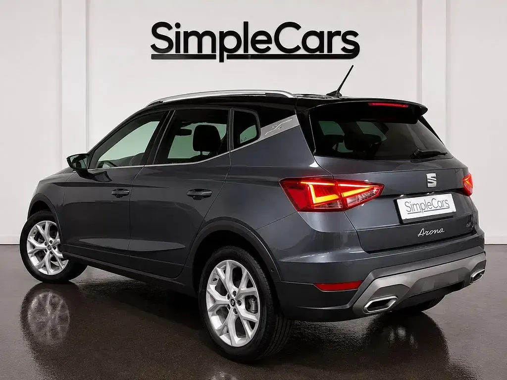 Gebraucht Seat Arona FR 110 PS (80 kW) 2023 Grau SUV
