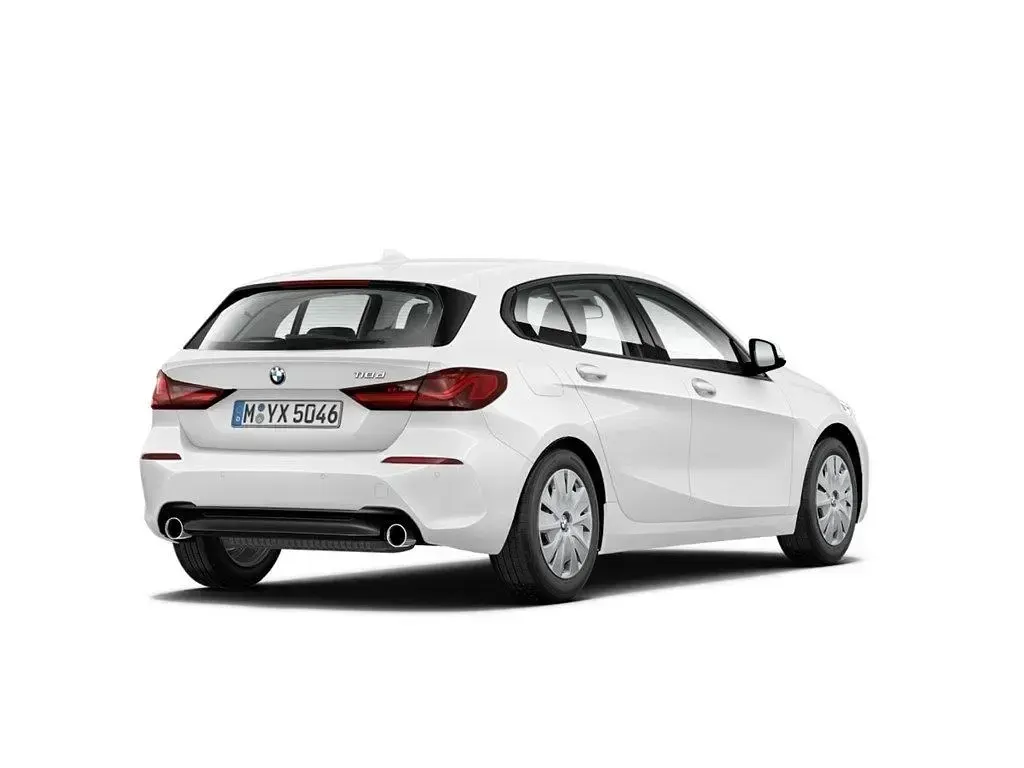 Gebraucht BMW 118 Sport Line 150 PS (110 kW) 2023 Weiß Limousine
