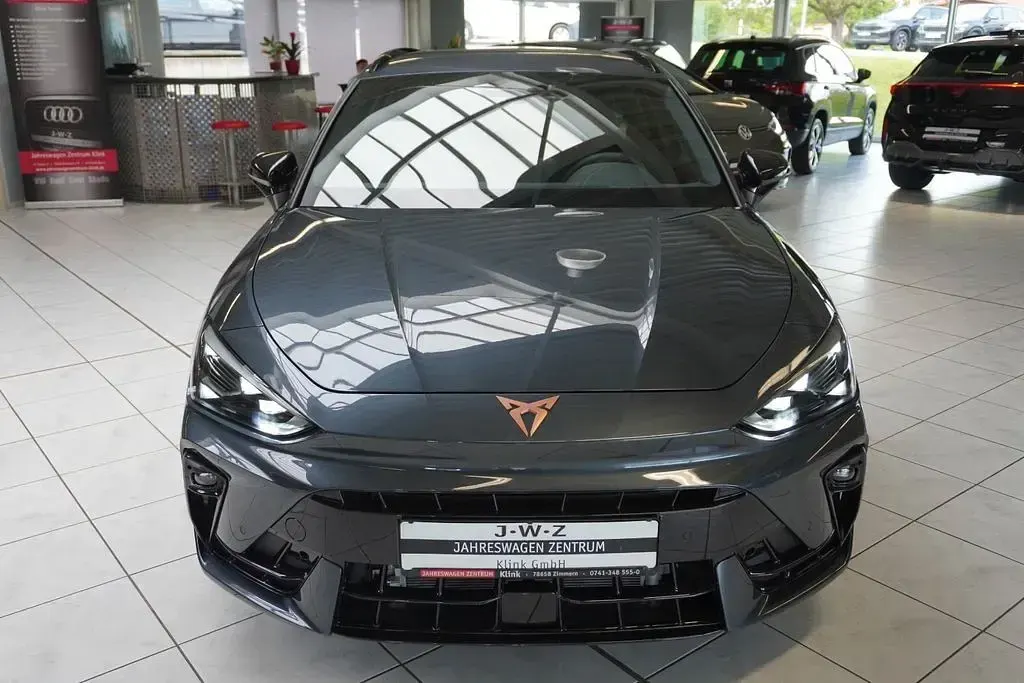 Neu Cupra Leon 204 PS (150 kW) 2026 Grau Limousine