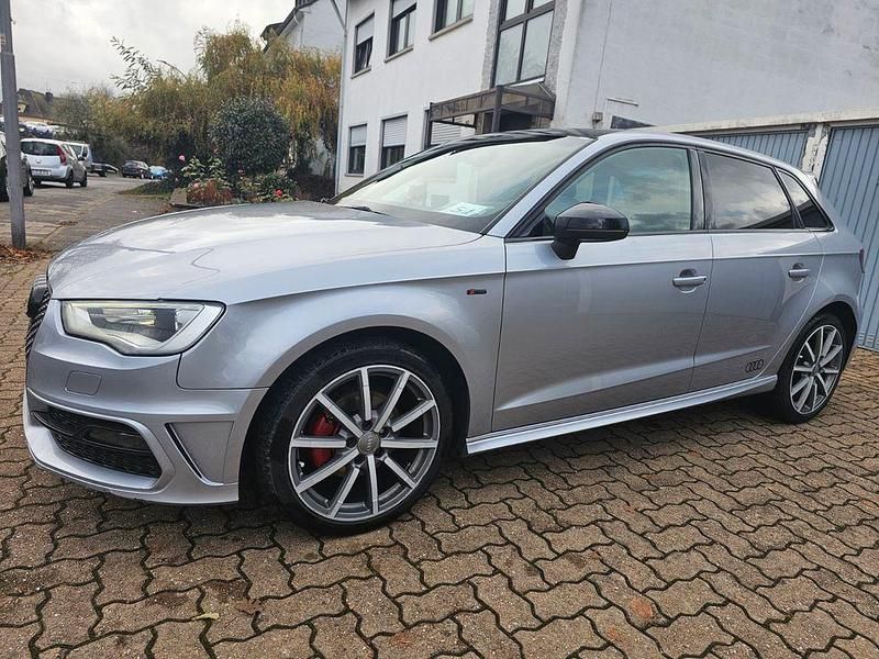 Silber Gebraucht 2014 Audi A3 S-Line Limousine | 7.990 € (Teuer) - Bild 1/4