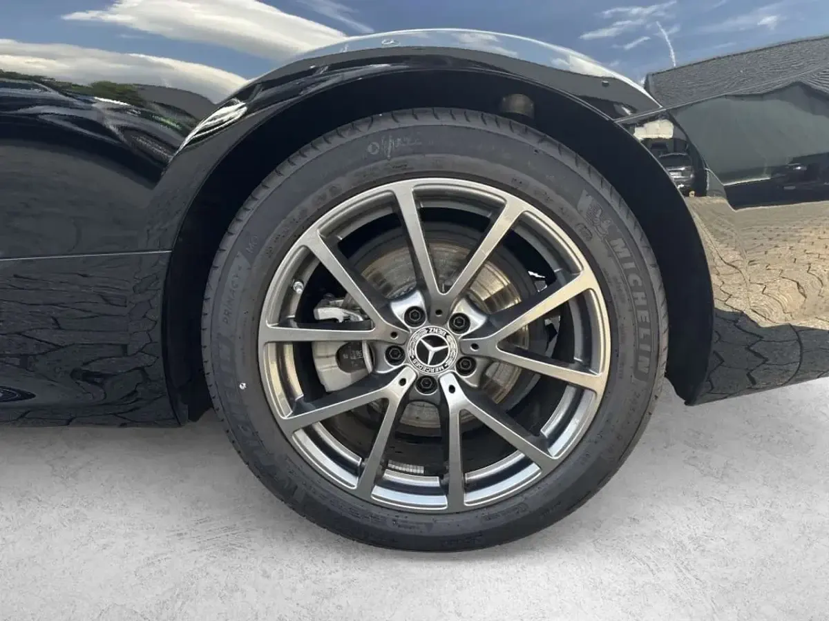 Gebraucht Mercedes CLE180 170 PS (125 kW) 2025 Schwarz Coupé