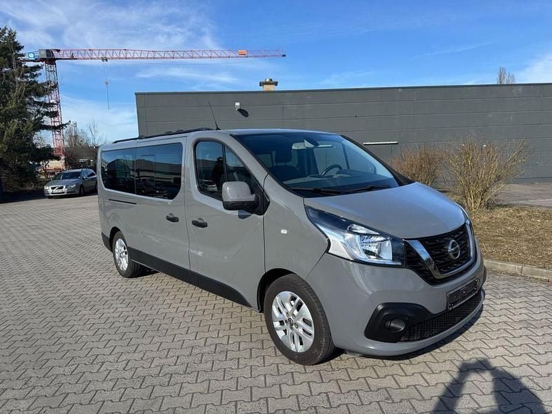 Gebraucht Nissan NV300 Premium Edition 125 PS (91 kW) 2017 Grau Van