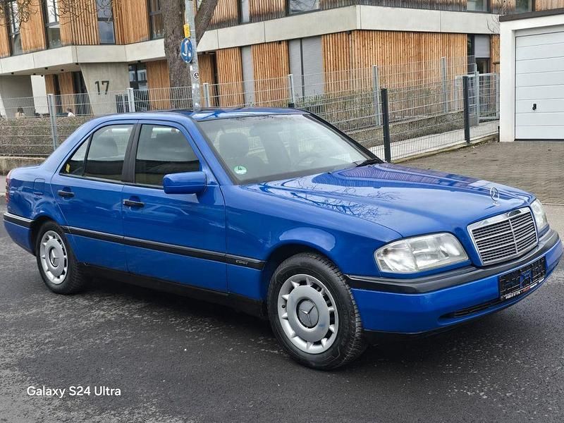 Gebraucht Mercedes C180 1996 Blau Limousine