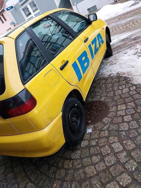 Gebraucht Seat Ibiza 60 PS (44 kW) 1998 Gelb Kleinwagen