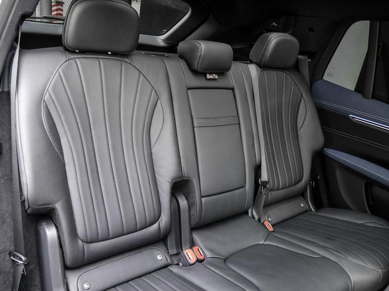 Gebraucht Mercedes EQS500 AMG 330 kW (449 PS) 2024 Grau manufaktur alpingrau unilack SUV