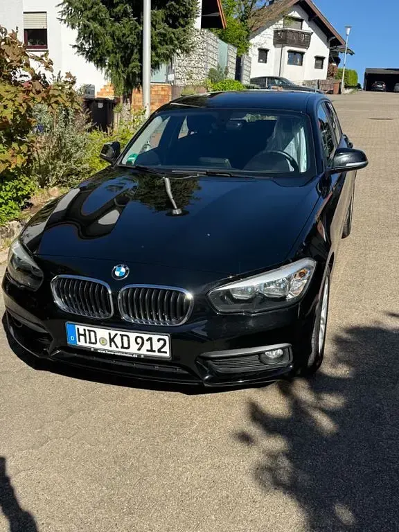 Second-hand BMW 116 109 CP (80 kW) 2016 Negru Hatchback