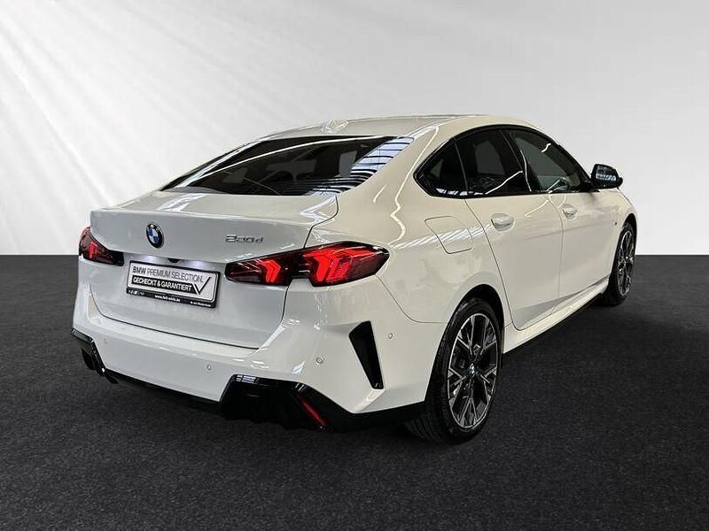 Gebraucht BMW 1M Efficient Dynamics 190 PS (139 kW) 2025 Weiss Coupé