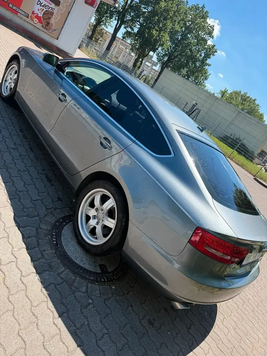 Gebraucht Audi A5 Sportback 180 PS (132 kW) 2011 Grau Kleinwagen