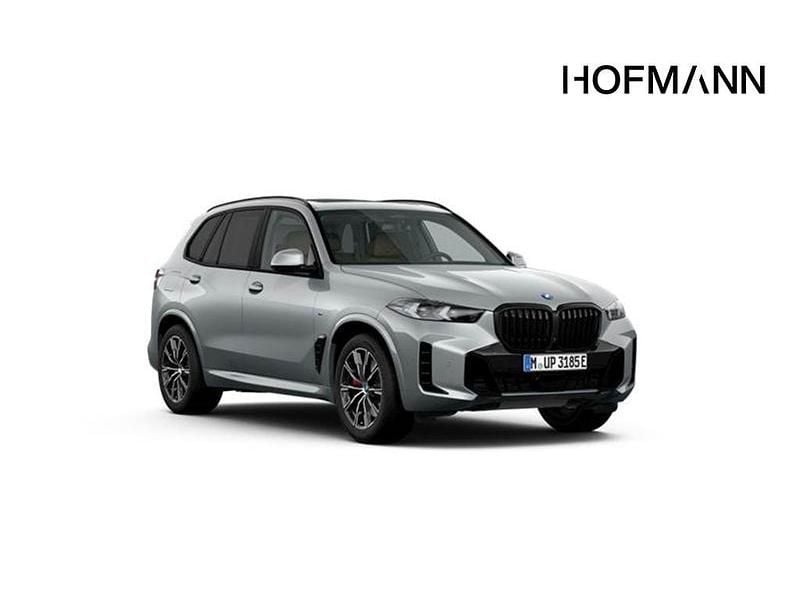 Neu BMW X5 M Sport 490 PS (360 kW) 2025 Skyscraper grau metallic SUV