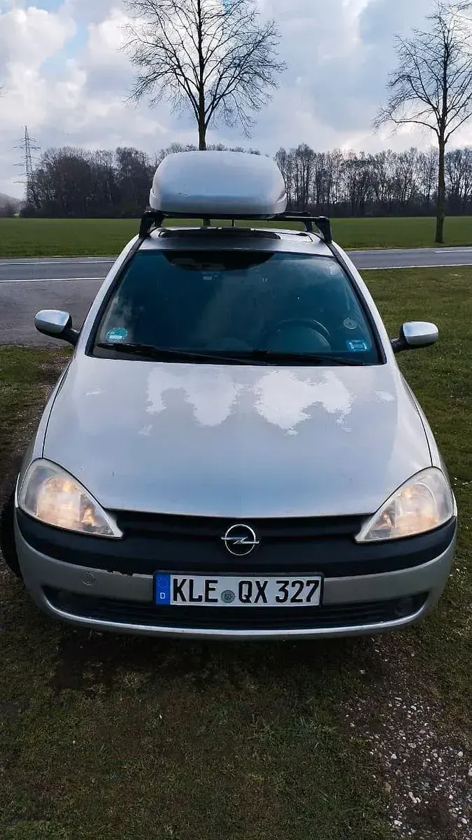 Używany Opel Corsa 75 KM (55 kW) 2002 Szary Hatchback
