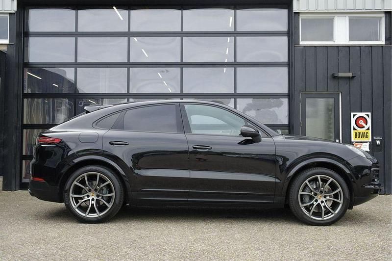 Gebraucht Porsche Cayenne Sport 441 PS (324 kW) 2019 Schwarz SUV