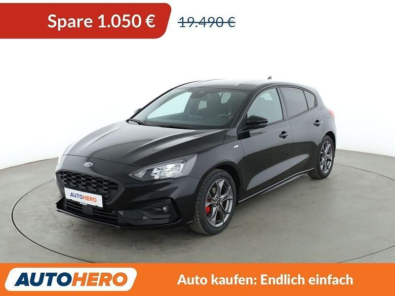 Schwarz Gebraucht 2021 Ford Focus ST-Line Limousine | 18.440 € (Guter Preis) - Bild 1/3