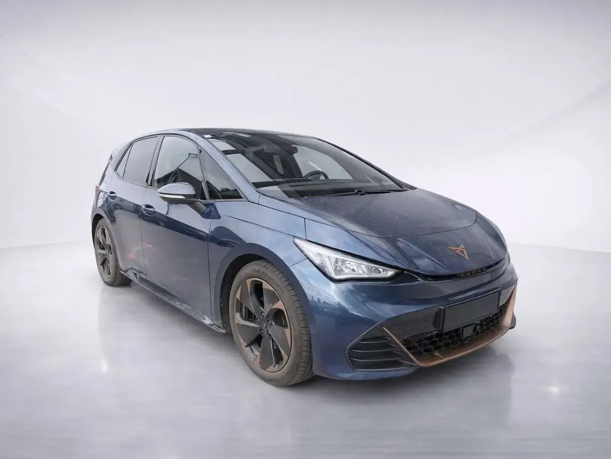 Second-hand Cupra Born 150 kW (204 CP) 2022 Albastru Hatchback