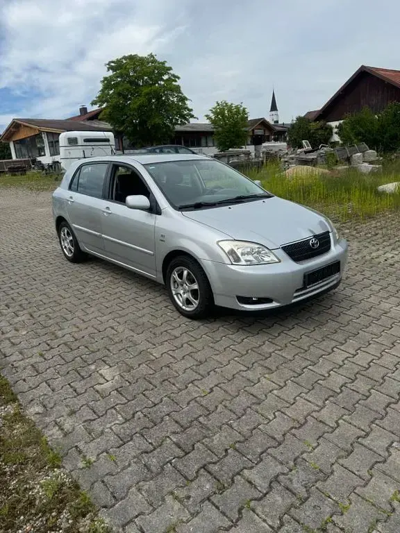 Gebraucht Toyota Corolla Sol 110 PS (80 kW) 2004 Silber Limousine