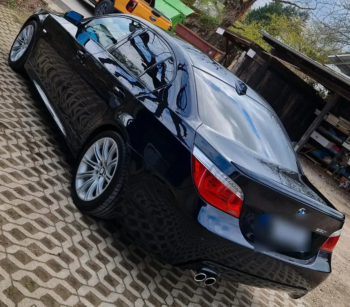 Gebraucht BMW 550 367 PS (269 kW) 2007 Blau Limousine