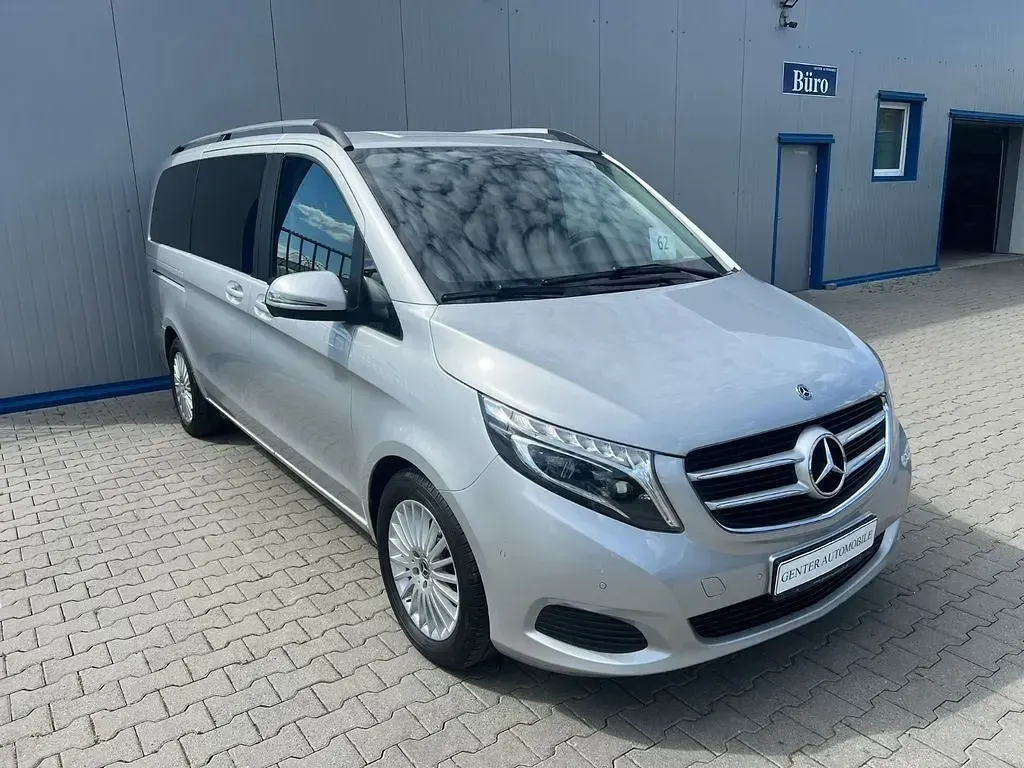 Gebraucht Mercedes V250 Sport 190 PS (139 kW) 2018 Brillantsilber metallic Van / Kleinbus
