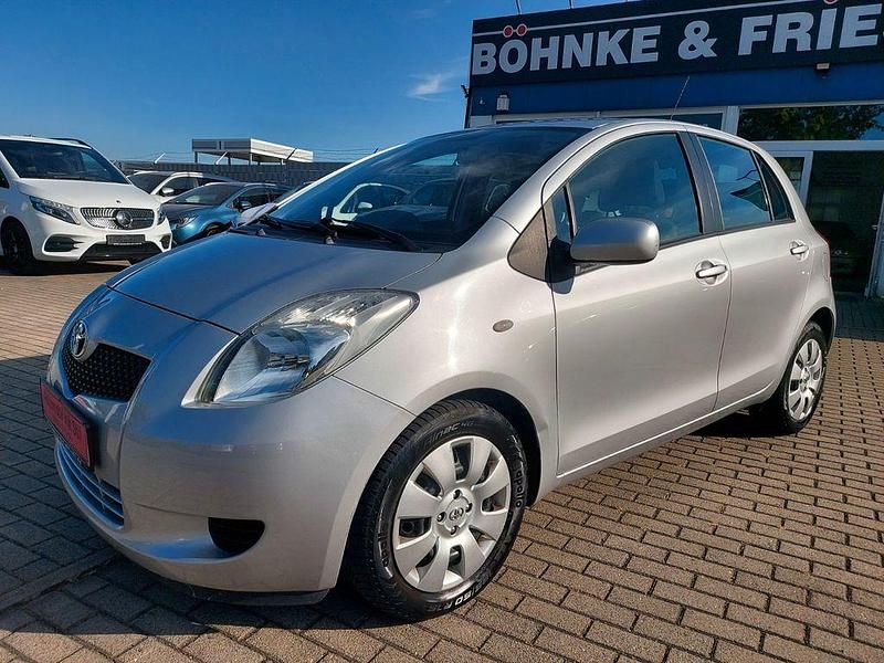 Gebraucht Toyota Yaris Sol 87 PS (63 kW) 2006 Silber Kleinwagen