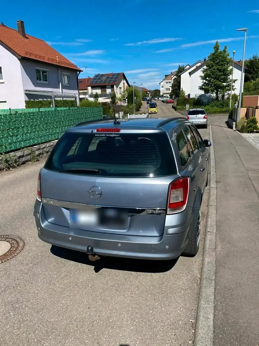 Gebraucht Opel Astra 120 PS (88 kW) 2009 Grau Kombi