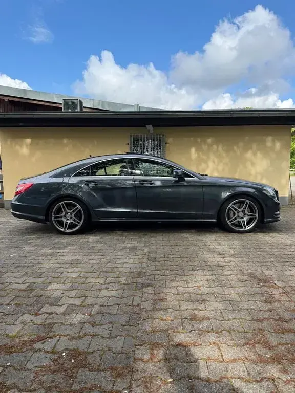 Gebraucht Mercedes CLS500 408 PS (300 kW) 2012 Grau Limousine