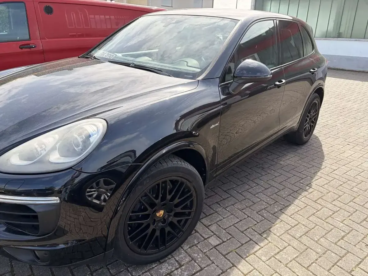 Gebraucht Porsche Cayenne Platinum Edition 262 PS (192 kW) 2016 Schwarz SUV