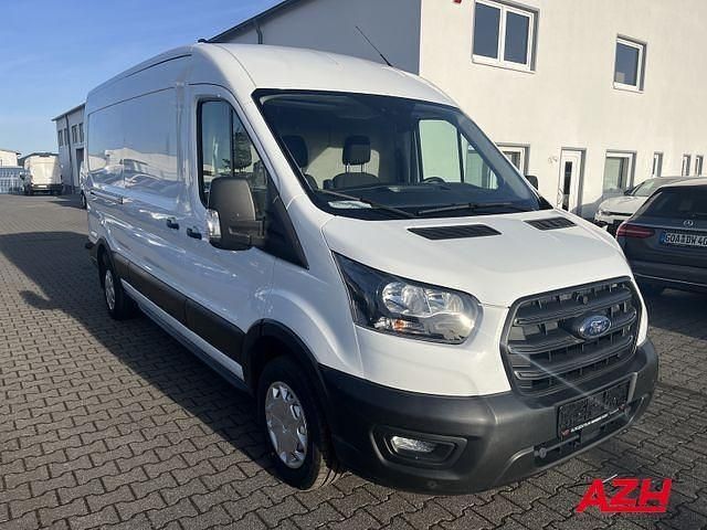 Gebraucht Ford Transit Trend 131 PS (96 kW) 2023 Weiß Van / Kleinbus
