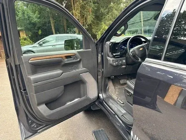 Gebraucht Chevrolet Silverado 426 PS (313 kW) 2024 Schwarz SUV