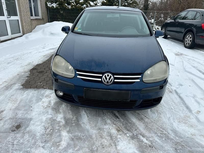 Blau Gebraucht 2004 VW Golf Comfortline Limousine | 990 € (Superpreis) - Bild 1/4