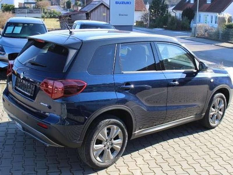 Neu Suzuki Vitara Comfort 110 PS (80 kW) 2026 Sphere blue/cosmic black pearl SUV