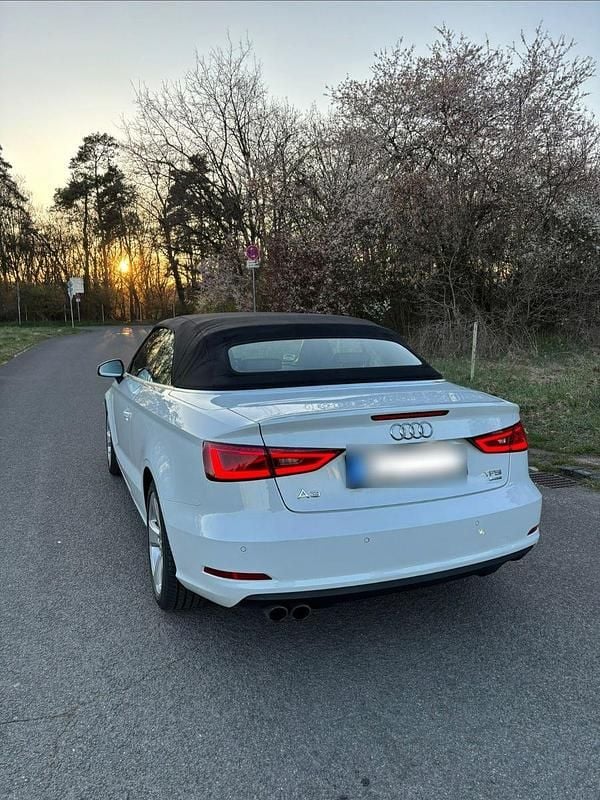 Gebraucht Audi A3 Cabriolet Ambition 150 PS (110 kW) 2015 Weiß Cabrio