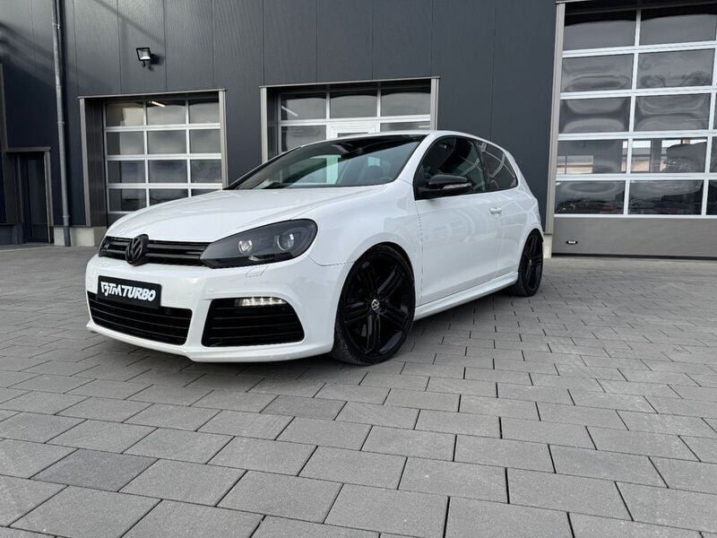 Candyweiß Gebraucht 2012 VW Golf VI R Limousine | 18.900 € - Bild 1/4
