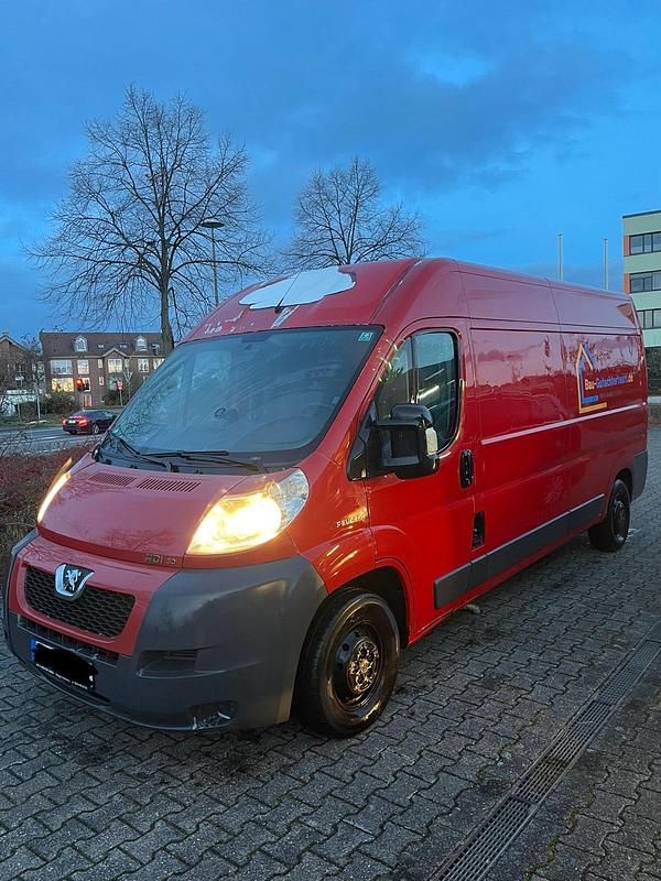 Rot Gebraucht 2010 Peugeot Boxer Van | 3.900 € (Fairer Preis) - Bild 1/4