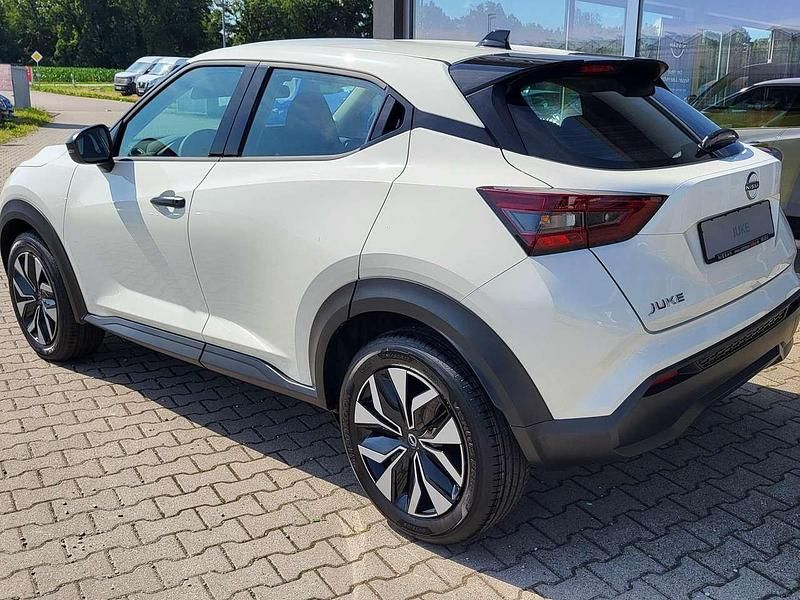 Gebraucht Nissan Juke Acenta 114 PS (83 kW) 2025 Solid white SUV