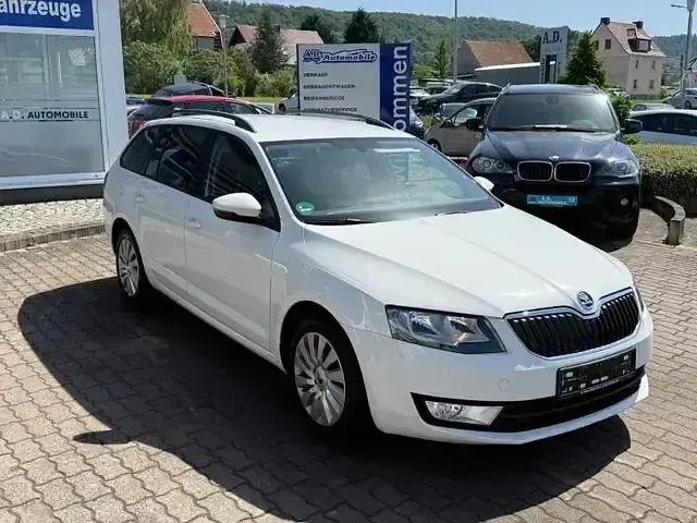 Gebraucht Skoda Octavia Ambition 105 PS (77 kW) 2014 Weiß Kombi