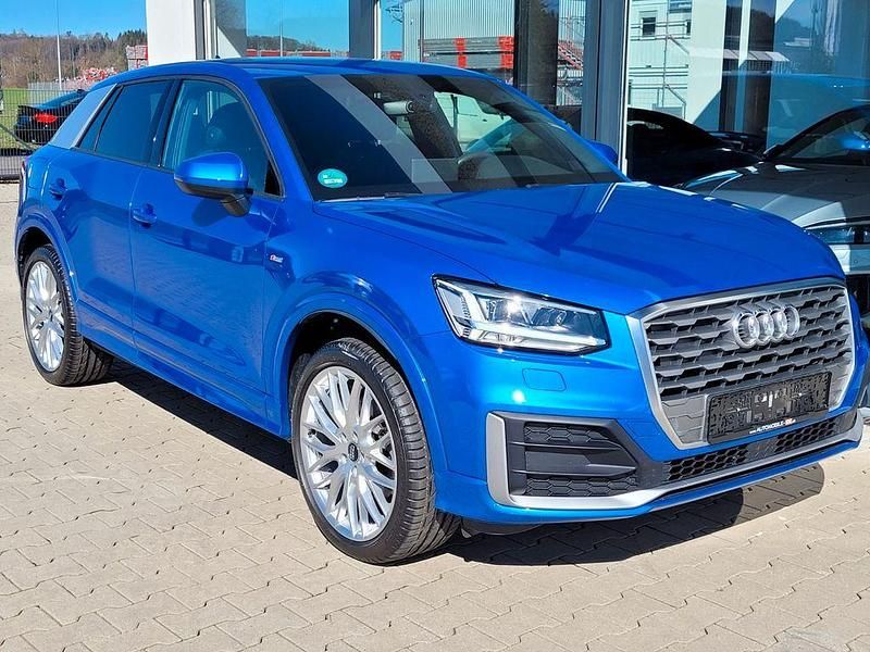 Gebraucht Audi Q2 S-Line 116 PS (85 kW) 2018 Blau SUV