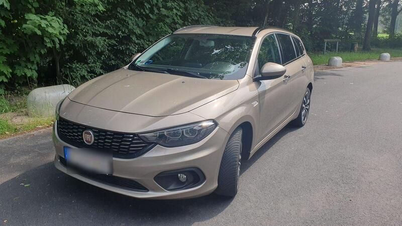 Beige Gebraucht 2018 Fiat Tipo Lounge Kombi | 11.300 € (Guter Preis) - Bild 1/4