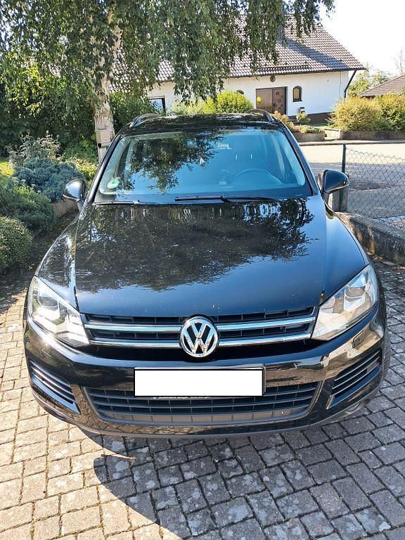 Schwarz Gebraucht 2012 VW Touareg SUV | 12.900 € (Fairer Preis) - Bild 1/4