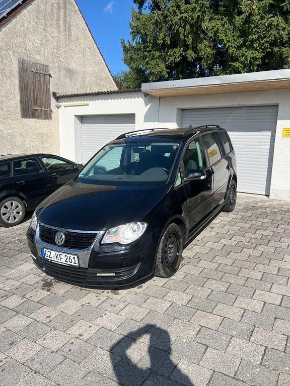 Schwarz Gebraucht 2007 VW Touran Trendline Van / Kleinbus | 3.500 € (Fairer Preis) - Bild 1/4