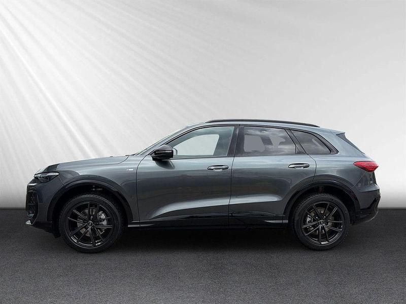 Neu Audi Q5 Edition .1 204 PS (150 kW) 2026 Grau SUV