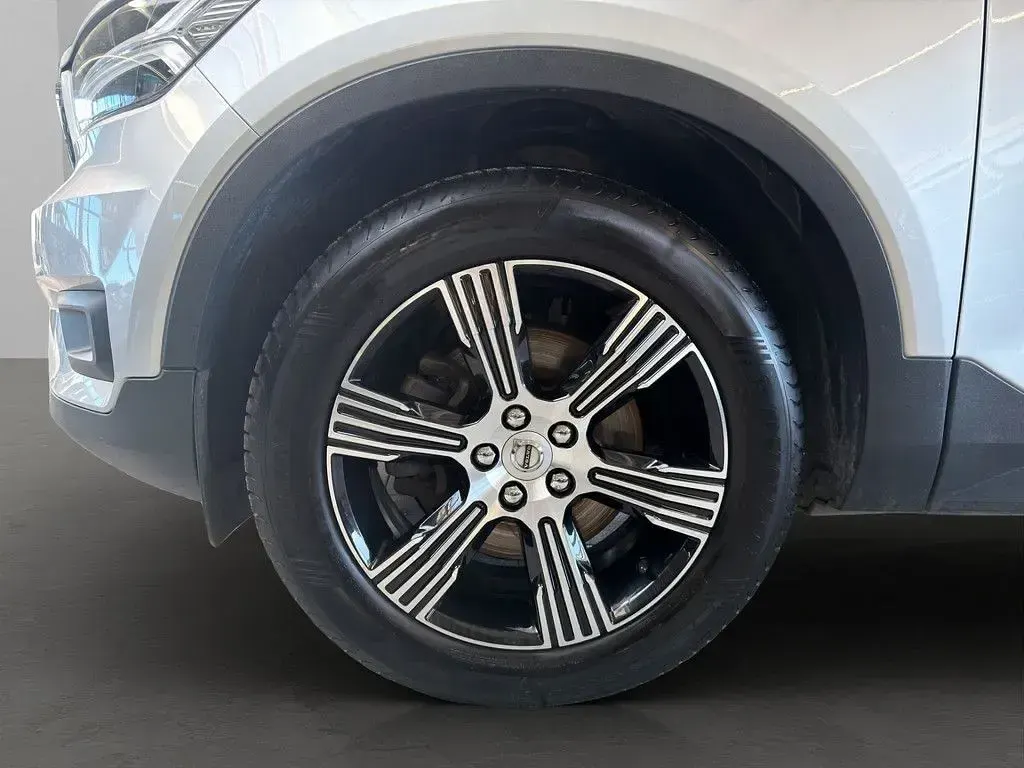 Gebraucht Volvo XC40 Inscription 190 PS (139 kW) 2018 Silber SUV