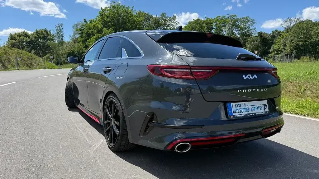 Gebraucht Kia ProCeed GT 204 PS (150 kW) 2023 Grau Kombi