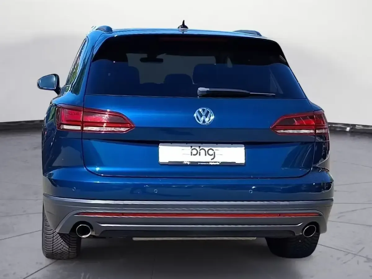 Gebraucht VW Touareg Basis 286 PS (210 kW) 2018 Blau SUV