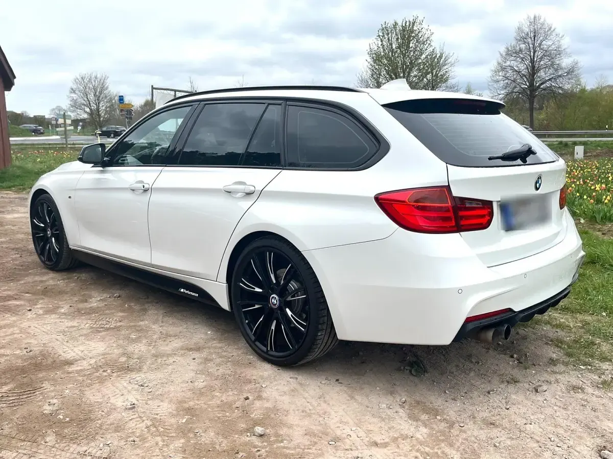 Gebraucht BMW 318 M Performance 143 PS (105 kW) 2013 Weiß Kombi