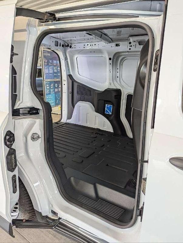 Gebraucht Ford Transit Basis 101 PS (74 kW) 2024 Frostweiss Van / Kleinbus