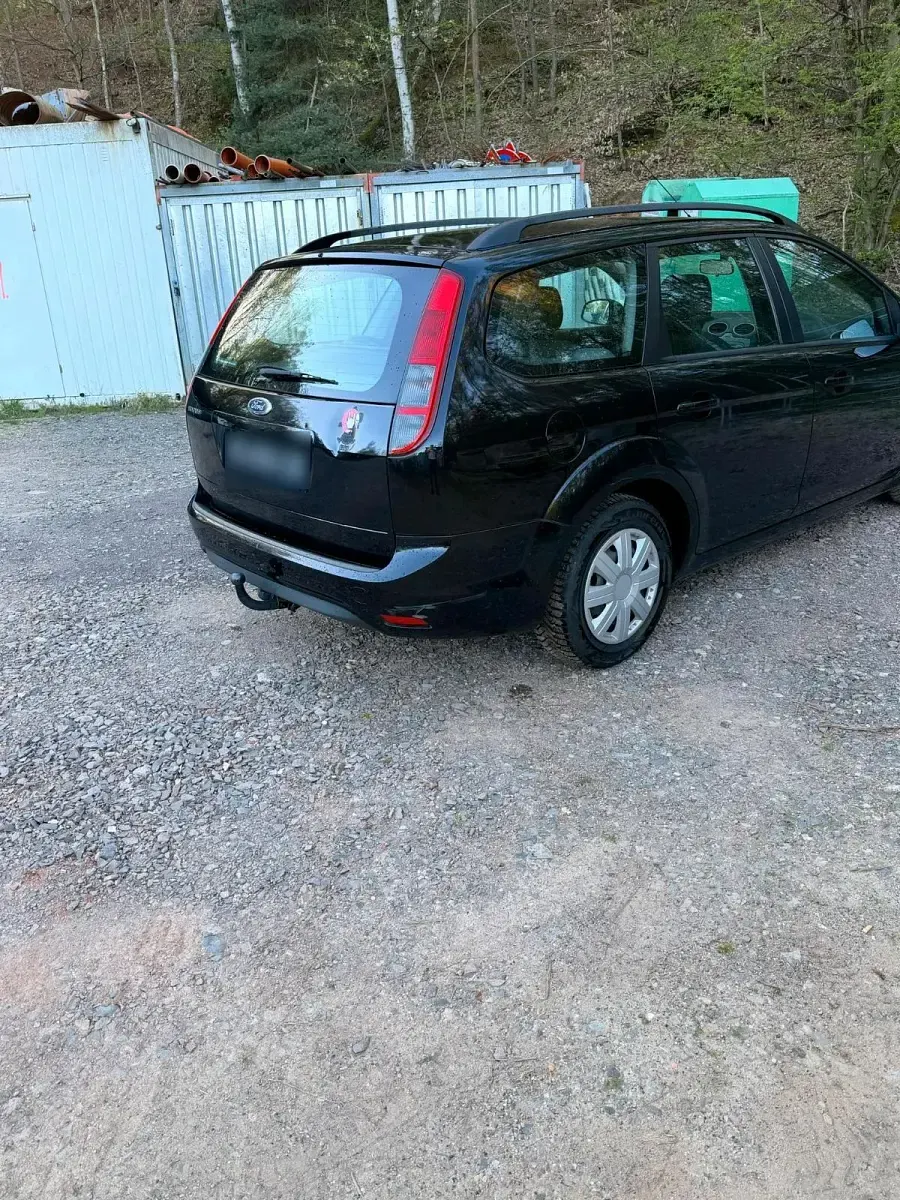 Usata Ford Focus 100 CV (73 kW) 2008 Nero Station wagon