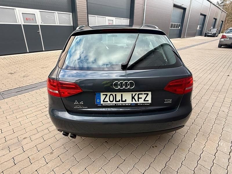 Gebraucht Audi A4 143 PS (105 kW) 2010 Grau Kombi