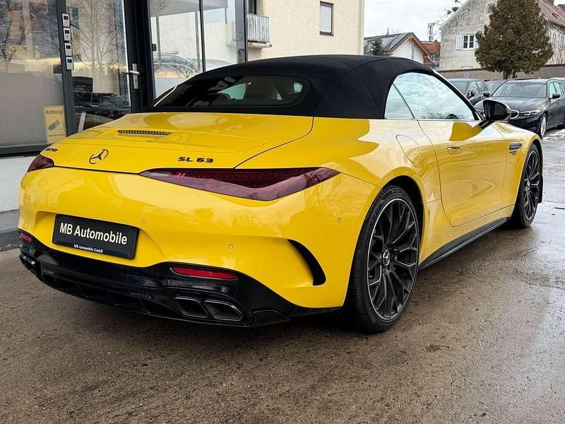 Gebraucht Mercedes SL63 AMG AMG 585 PS (430 kW) 2023 914 unilack sonnengelb Cabrio